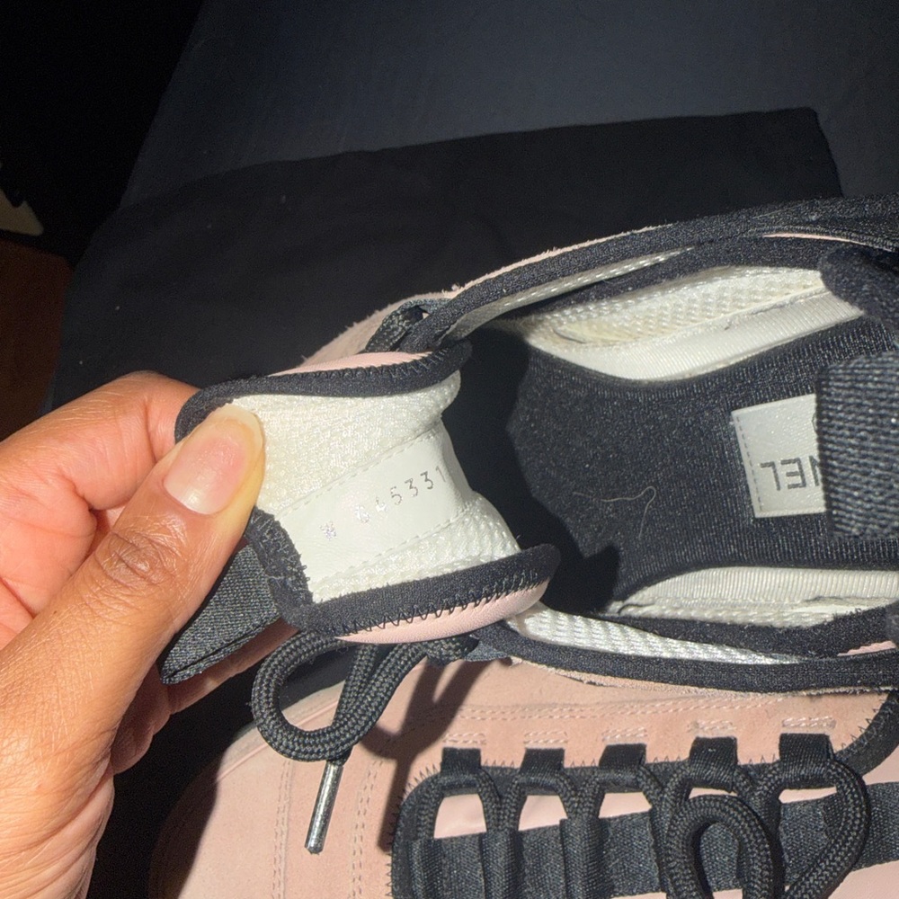 Chanel Pink Suede Sneakers Size 41 Excellent Condition! - Picture 8 of 10